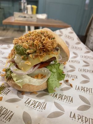 Hamburguesa vegana  at La Pepita Burger Bar in Ourense