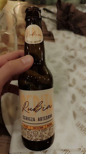 Cerveza artesana at La Pepita Burger Bar in Ourense
