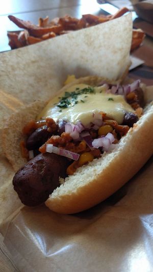 chilli dog at Voodies in Vienna