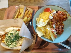 Nachos Mexico + San Diego No Dog at Voodies in Vienna