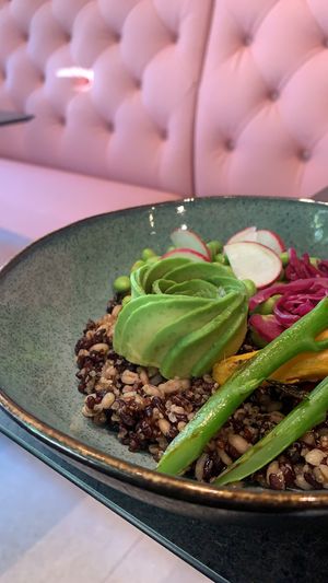 vegan bowl at The Avocado Show - Stalpertstraat in Amsterdam
