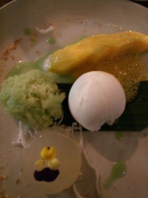 Thai mango sticky rice at Bangpop in Melbourne