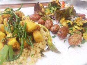 vegan glazed tofu, quinoa, potatoes & salad at A Casa Leca in Ajaccio