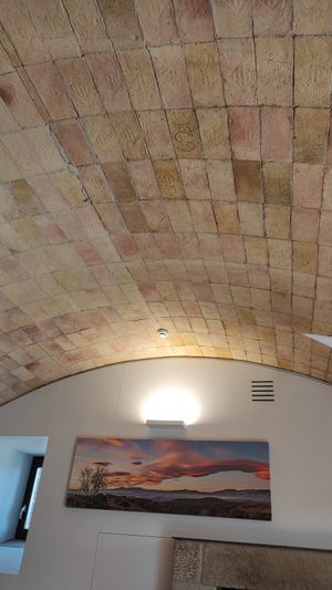 Hasta el techo del comedor tiene historia. at Casa Albets in Lladurs