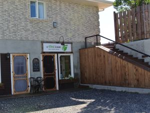 C’est ici at Le Vert a Boire in Sainte-anne-des-monts