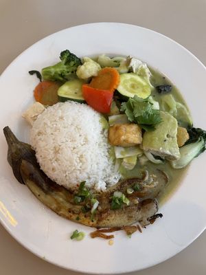 Green curry with eggplant   at Saigon Lotus in Toronto