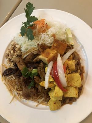 Lemongrass pad Thai with bbq “meat”   at Saigon Lotus in Toronto