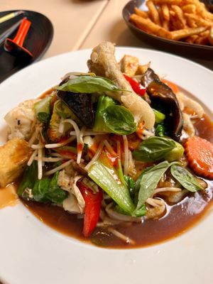 Pan- fry Vegan Pho at Saigon Lotus in Toronto