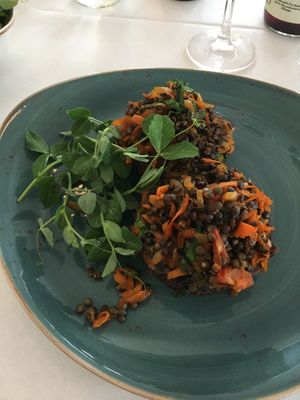 Portobellosvampe med linser og grøntsager fra øen   at Samso Perlen in Samso