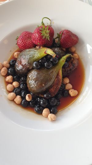 Fig and berry dessert at Samso Perlen in Samso