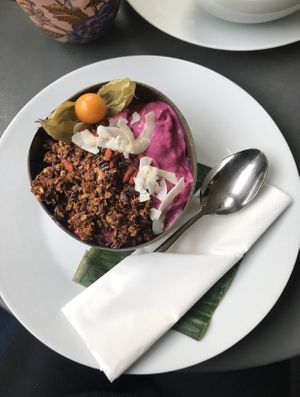 Pink perfect smoothie bowl at Spiregarden in Kristiansand