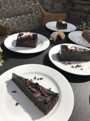 Açaí,matcha,snickers, chocolate, licorice raw cake at Spiregarden in Kristiansand