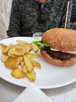 Lentil burger with vegan curry sauce at El Sibarita in Lanzarote