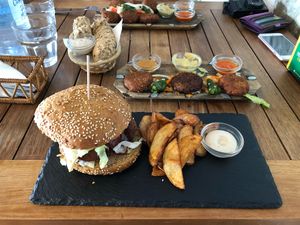vegan burger and quinoa escalopines at El Sibarita in Lanzarote