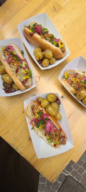 Another view at Pickles in Lille