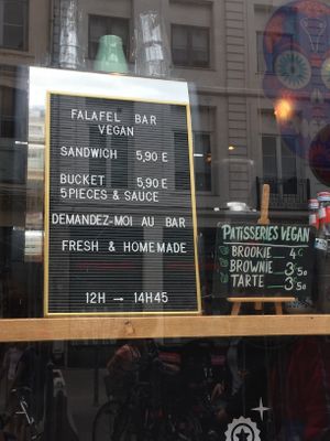 Falafel at Pickles in Lille