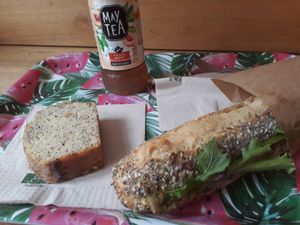 Hummus sandwich with citrus cake at Pickles in Lille