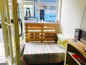 Window seating at Chelle's Pantry in Rochester