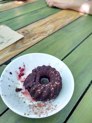 Brownie de garrofa, nous i cacao at Esbioesfera in Cardedeu
