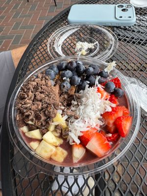 Power bowl at Lolo Kai Smoothies & Wraps in Galveston