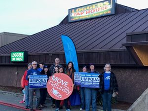 Blue Zones Umpqua 
Certified Restaurant! at Loggers Tap House in Roseburg