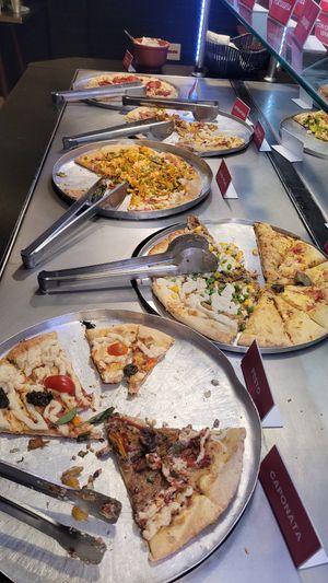 Pizzabuffet at Pop Vegan Food in Sao Paulo