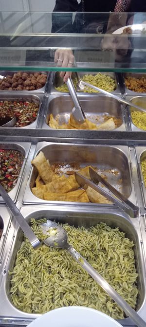 Buffet quente at Pop Vegan Food in Sao Paulo