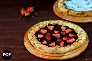 Pizza Sensação e pizza Prestígio at Pop Vegan Food in Sao Paulo