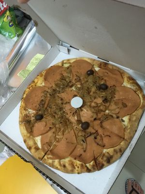 Pizza de lombo at Pop Vegan Food in Sao Paulo