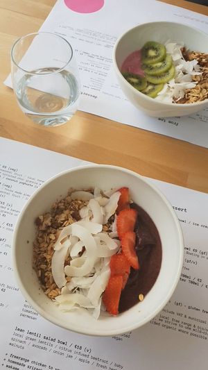 Vegan smoothie bowls at Bowl in Mykonos