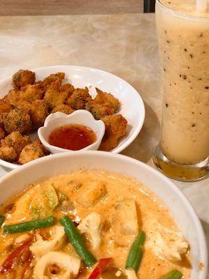  at Dow Vegan Restaurant in Koh Phi Phi