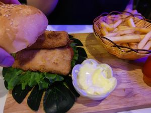 Tofu burger at Dow Vegan Restaurant in Koh Phi Phi