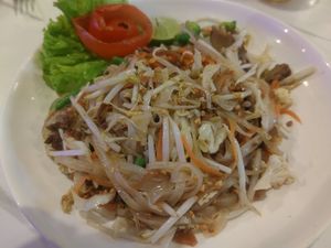 Pad Thai at Dow Vegan Restaurant in Koh Phi Phi