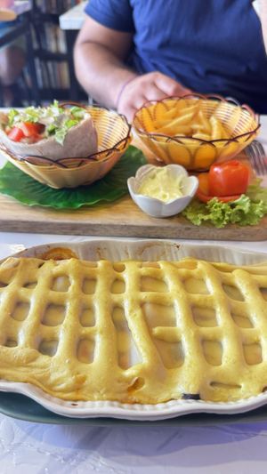 Lasaña vegana muy sabrosa, atienden muy bien   at Dow Vegan Restaurant in Koh Phi Phi