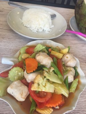 Sweet and sour mock meatballs at Dow Vegan Restaurant in Koh Phi Phi