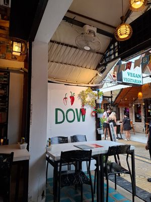 Entrance at Dow Vegan Restaurant in Koh Phi Phi
