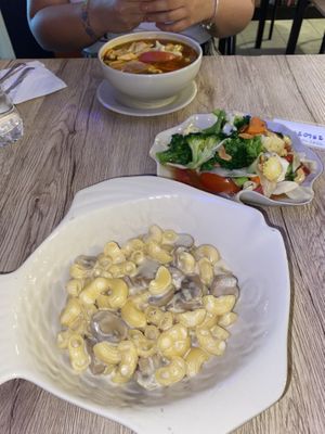 Vegan alfredo pasta and stir fry veggies with cashews at Dow Vegan Restaurant in Koh Phi Phi