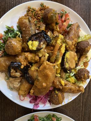 No. 40 mix plate  at Kabibi in Karlsruhe