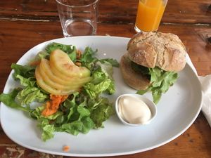 Popeye burger  at Mesa com Pão in Lisbon