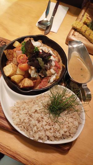 Salteado de seitan at Chia Vegan Restaurant in Cusco