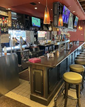 Bar at Pizza Luce in Richfield