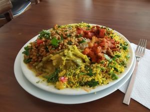 Teller mit 3 Gerichten für 12,50 Euro at Seerose in Berlin