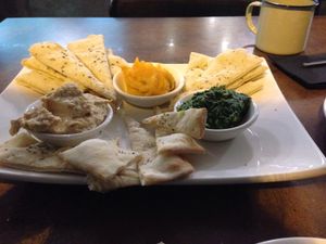 vegan dip platter. hummus, pumpkin and pesto at The Duke in Hobart
