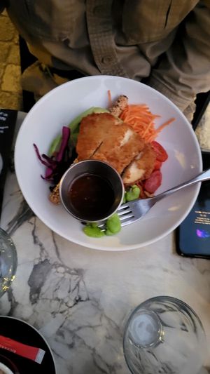 Le pokeball vu du dessus at Manhattan Cafe in Poitiers