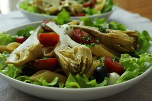  Salade penne, artichauts at Au Fil Des Saisons in Reims