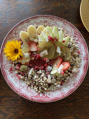 Açai bowl at Portershed in Christchurch