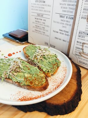 Avo toast  at The Healer in Nice