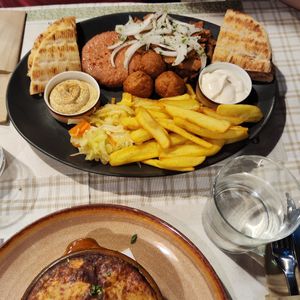 Vegan mix dish at Select in Kos