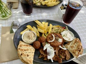Mix vegan platte   at Select in Kos