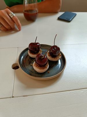 Dessert at Humus x Hortense in Brussels